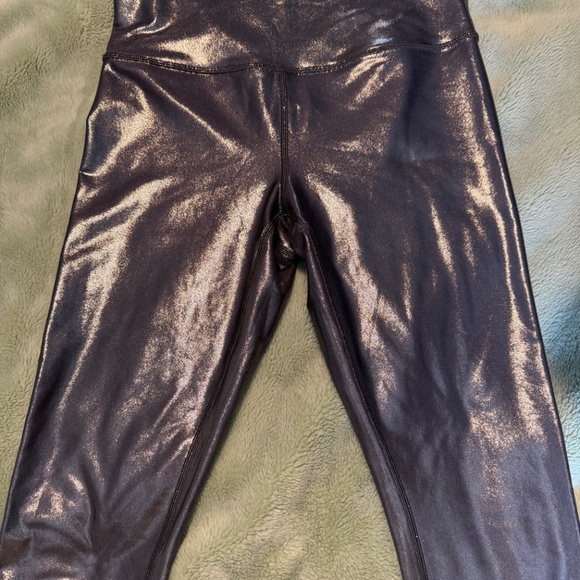 Athlete Elation Shine Tight Leggings - Picture 5 of 7